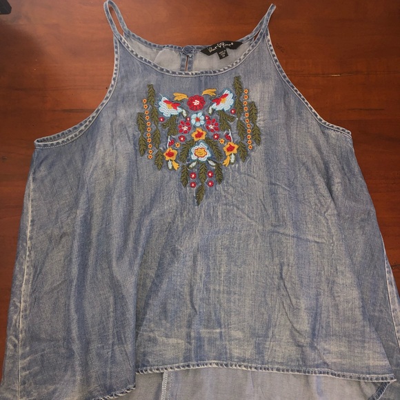 Tank top - Picture 1 of 2